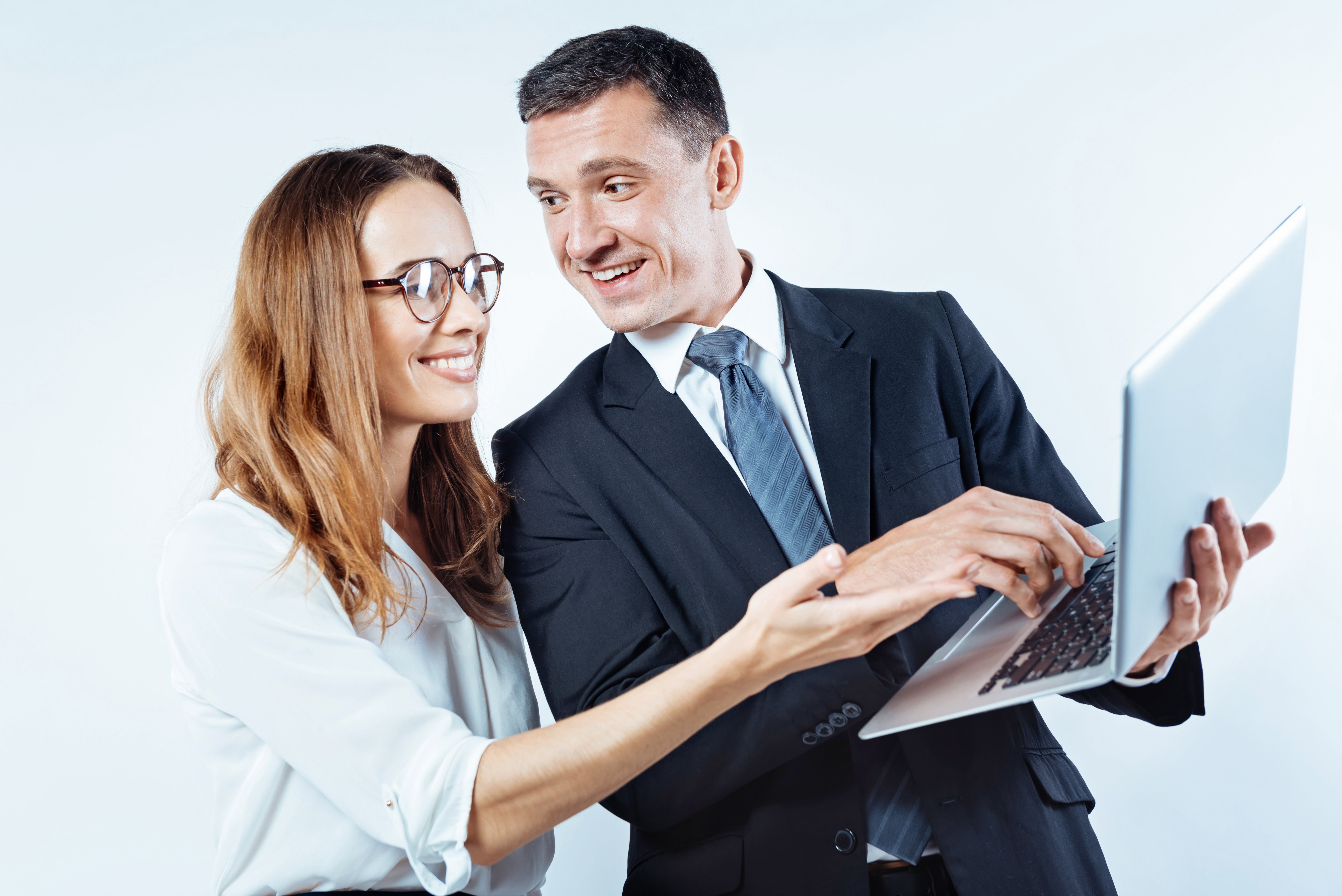 Cómo reducir cuentas por cobrar vencidas y mejorar la liquidez